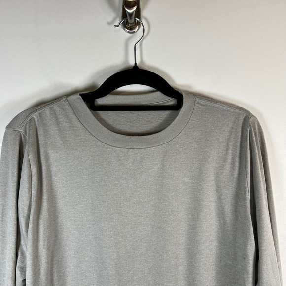 Vuori Long Sleeve Crewneck Pullover top Heather Gray Athleisure Women L - Picture 2 of 9